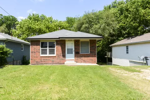 2139 N Fort Ave, Springfield, MO 65803 photo 1