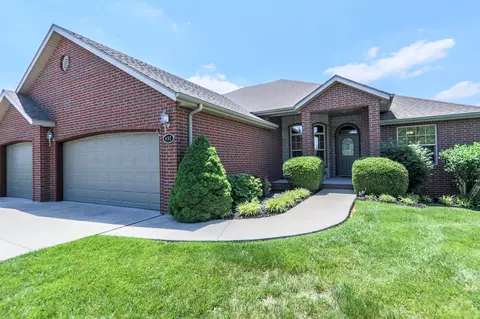 897 N Pearson Ct, Springfield, MO 65802 photo 1