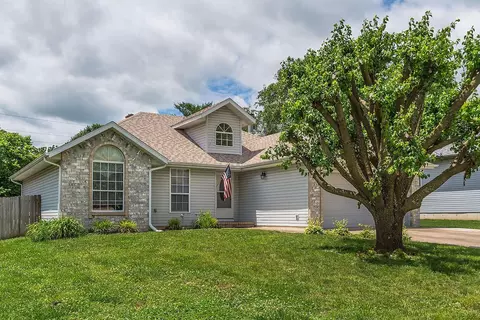 721 S Timbercreek Ave, Springfield, MO 65802 photo 1