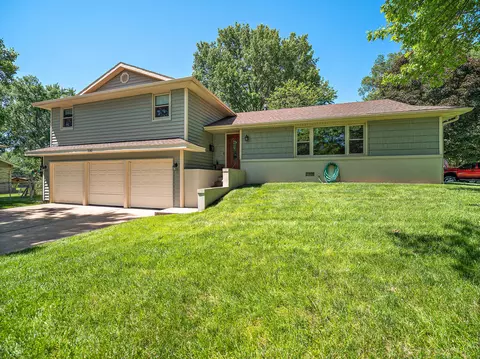 3041 E Rocklyn Rd, Springfield, MO 65804 photo 1