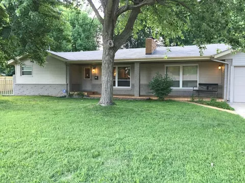 1249 E Berkeley St, Springfield, MO 65804 photo 1