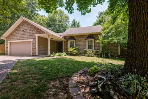 1964 E Vincent St, Springfield, MO 65804 photo 1