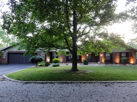 1535 E Warren Ave, Ozark, MO 65721 photo 1
