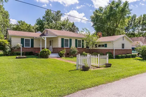 1901 S Ferguson Ave, Springfield, MO 65807 photo 1