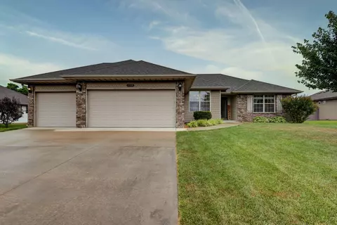 3938 W Durango Ct, Springfield, MO 65810 photo 1