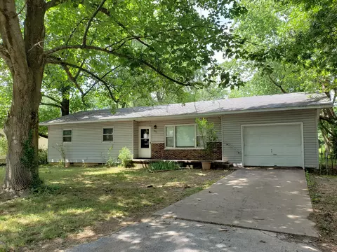606 Ryan Ave, Monett, MO 65708 photo 1