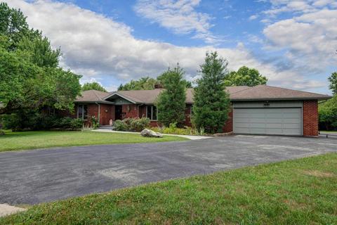 2165 S Bruce Ct, Springfield, MO 65804 photo 1