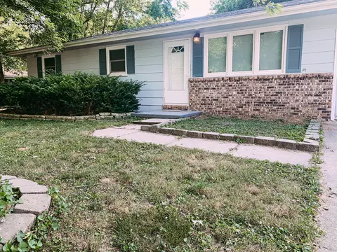 113 S Dennis Ave, Republic, MO 65738 photo 1