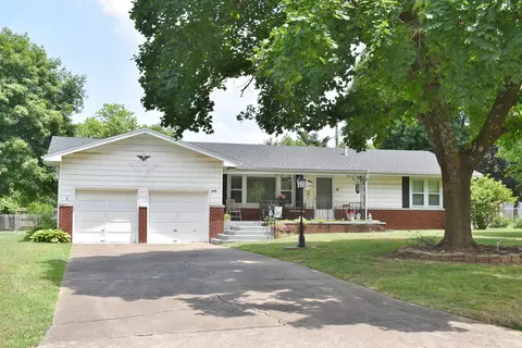 218 S Orchard Crest Ave, Springfield, MO 65802 photo 1