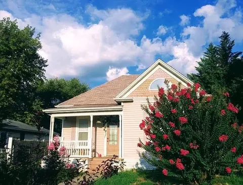 1031 N Sherman Ave, Springfield, MO 65802 photo 1