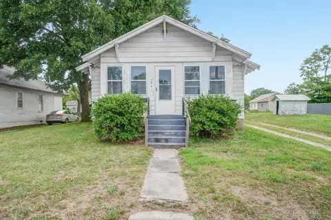 504 9th St, Monett, MO 65708 photo 1