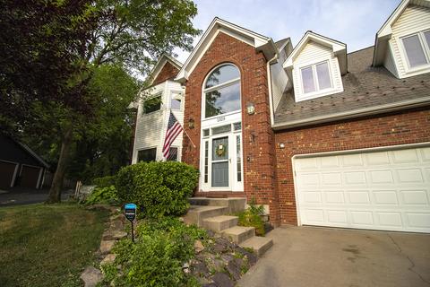 1328 Bramar Dr, Joplin, MO 64801 photo 1