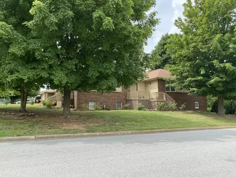 3769 N Rogers Ave, Springfield, MO 65803 photo 1