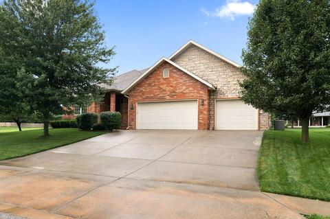 1901 N Winfield Dr, Springfield, MO 65802 photo 1