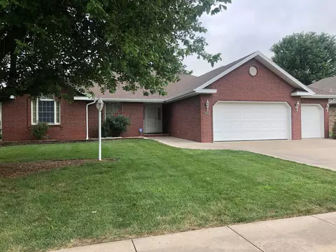 3665 S Swan Ave, Springfield, MO 65807 photo 1