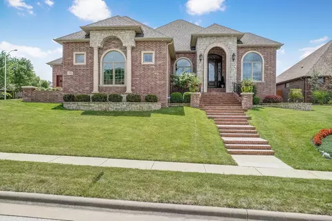 2906 E Chinkapin Ln, Springfield, MO 65804 photo 1