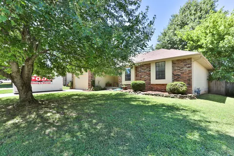 2515 N Honeysuckle Way, Springfield, MO 65802 photo 1