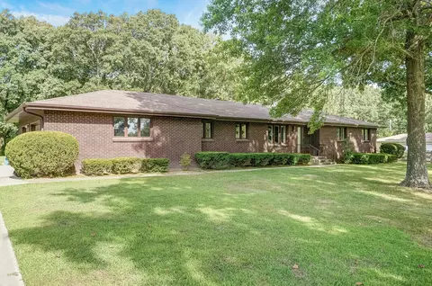 1151 N Pine St, Marshfield, MO 65706 photo 1