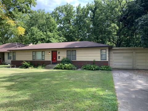 1410 W Bennett St, Springfield, MO 65807 photo 1
