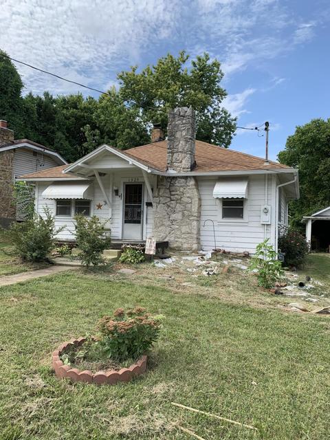 1929 W College St, Springfield, MO 65806 photo 1