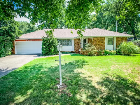 3230 S Alden Cir, Springfield, MO 65804 photo 1
