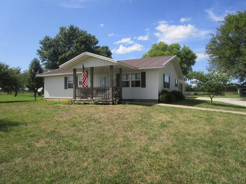 12591 Pine Rd, Carthage, MO 64836 photo 1