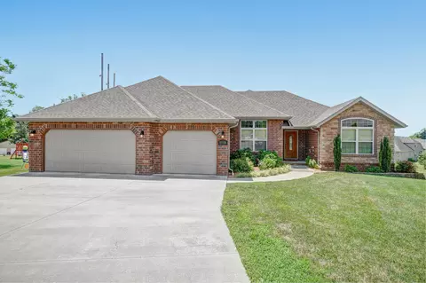 3158 W Tudor St, Springfield, MO 65803 photo 1