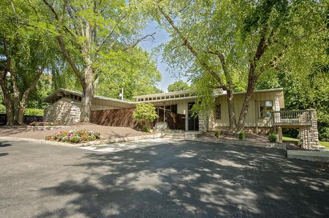 2845 E Southern Hills Blvd, Springfield, MO 65804 photo 1