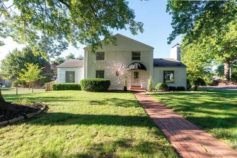 1055 E University St, Springfield, MO 65807 photo 1