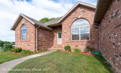 202 Mountain Dr, Ozark, MO 65721 photo 1