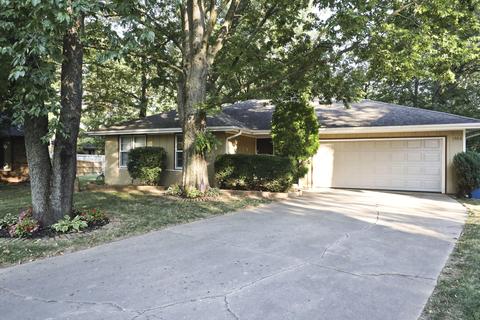 1556 E Price St, Springfield, MO 65804 photo 1