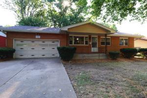 1568 S Sieger Dr, Springfield, MO 65804 photo 1
