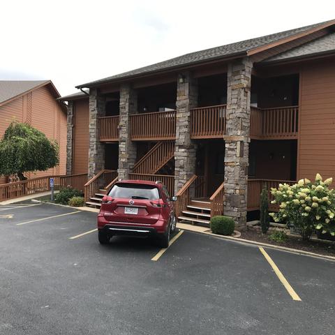 175 Avondale Dr #1, Branson, MO 65616 photo 1
