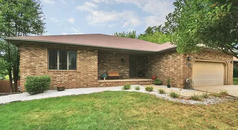 305 N Gregg Rd, Nixa, MO 65714 photo 1