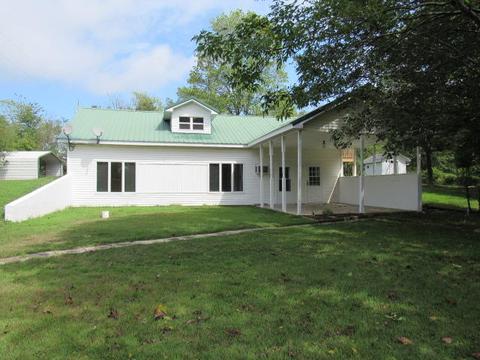 402 Summit St, Mansfield, MO 65704 photo 1
