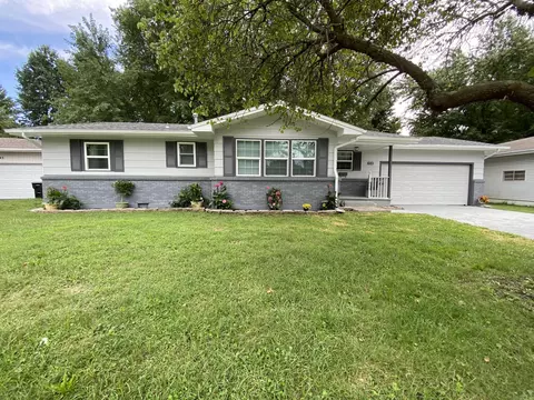 1136 Edgewood St, Springfield, MO 65807 photo 1