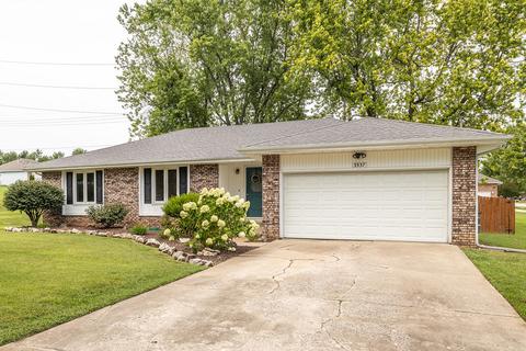 3537 E Regent St, Springfield, MO 65809 photo 1