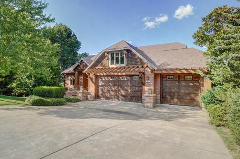 3001 W Oakhaven Ln, Springfield, MO 65810 photo 1