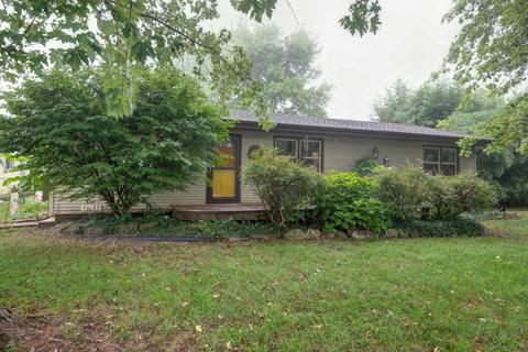 409 Ash St, Sparta, MO 65753 photo 1