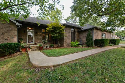 308 River Bluff Dr, Branson, MO 65616 photo 1