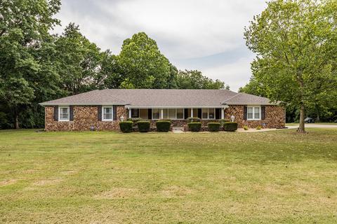 5649 S Meadowlark Ln, Springfield, MO 65810 photo 1