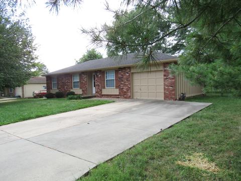 1104 E Kentwood St, Republic, MO 65738 photo 1