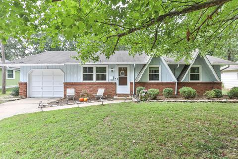 3060 E Belmont St, Springfield, MO 65802 photo 1