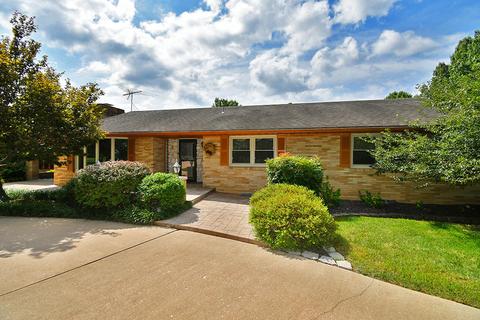 1006 E Camorene St, Springfield, MO 65803 photo 1