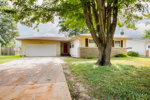 1934 S Lancaster Ave, Springfield, MO 65807 photo 1