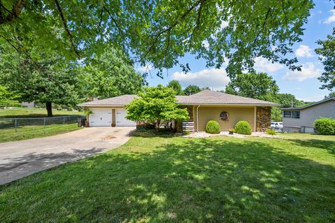 2021 E Cardinal St, Springfield, MO 65804 photo 1