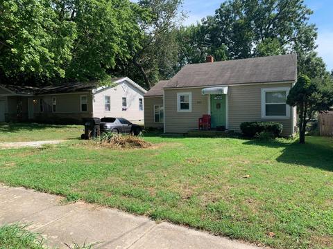 806 W Ildereen St, Springfield, MO 65807 photo 1