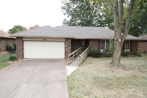 3248 S Clay Ave, Springfield, MO 65807 photo 1