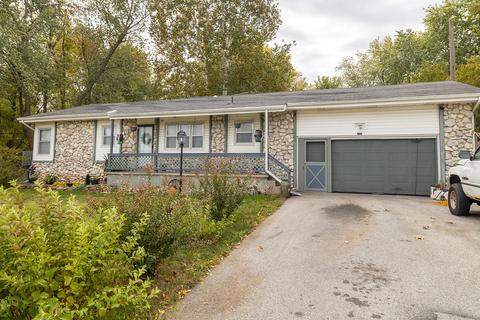 1882 W Grapevine Dr, Ozark, MO 65721 photo 1