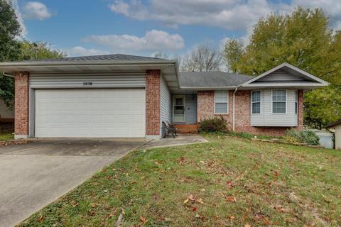 1816 E Smith St, Springfield, MO 65803 photo 1